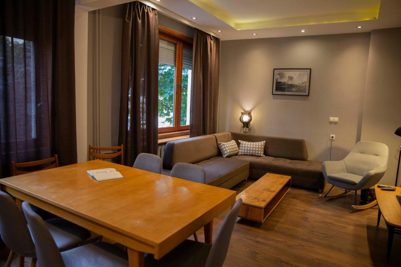 Central Sofia 3-Bedroom Apartment - Urban Art Gallery - Free Parking! Exterior foto